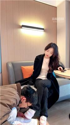 221556zk3qn0buwk1g3jdq.jpg