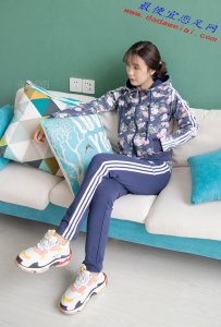 ��090�ڣ�����-�ƹ������磬����ȹ��� 148P������Ƶ