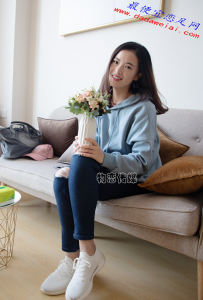 ��082�ڣ�ޱ��-Ӣ��רҵ��һλѧ�� 310P������Ƶ